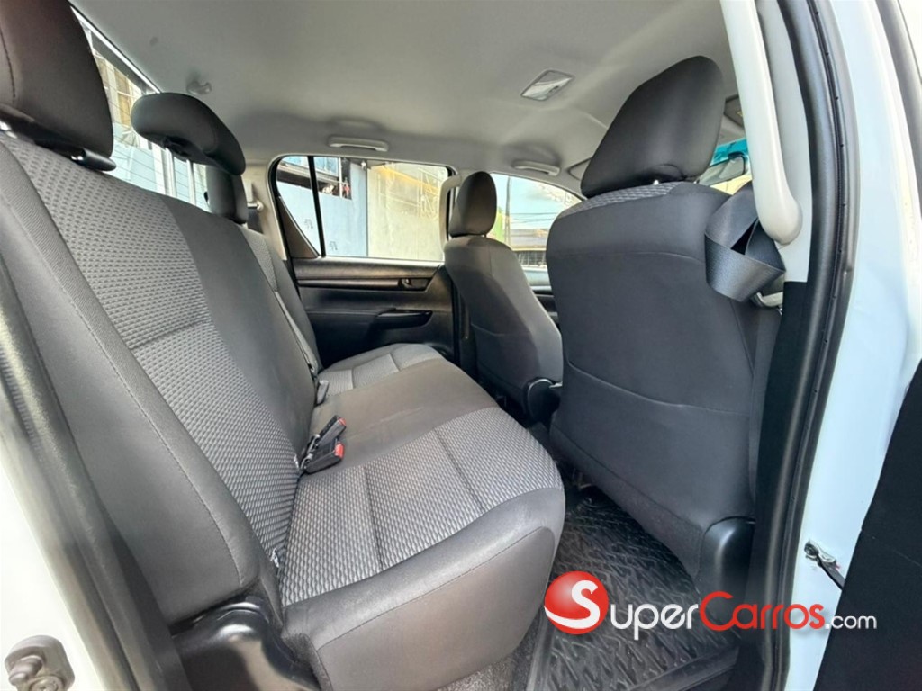 2023 Toyota Hilux — foto 5 / 8
