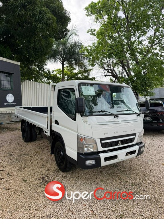 2027 Mitsubishi Motors Canter Cama 14 Pies