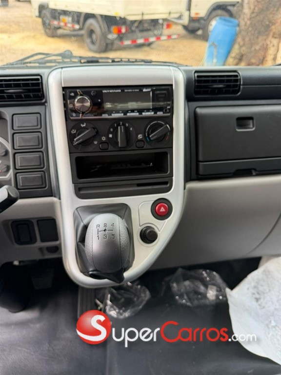 2027 Mitsubishi Motors Canter Cama 14 Pies — foto 6 / 12
