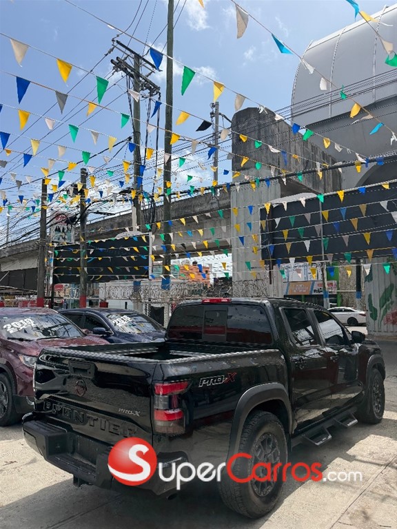 2022 Nissan Frontier Pro-4X — foto 3 / 11