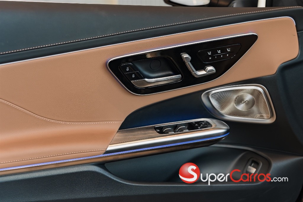 2026 Mercedes-Benz Clase CLE 300 4Matic Cabriolet — foto 11 / 12