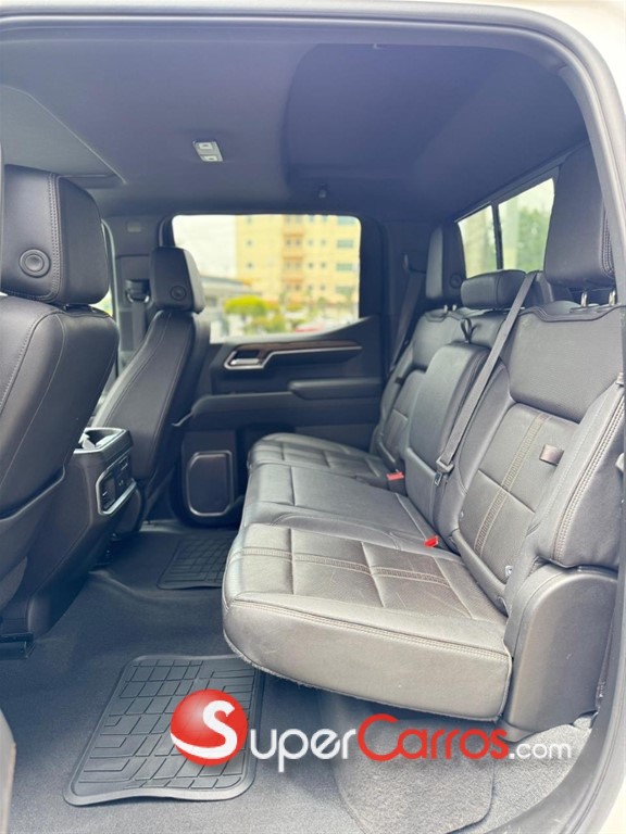 2022 Chevrolet Silverado High Country Duramax — foto 7 / 10