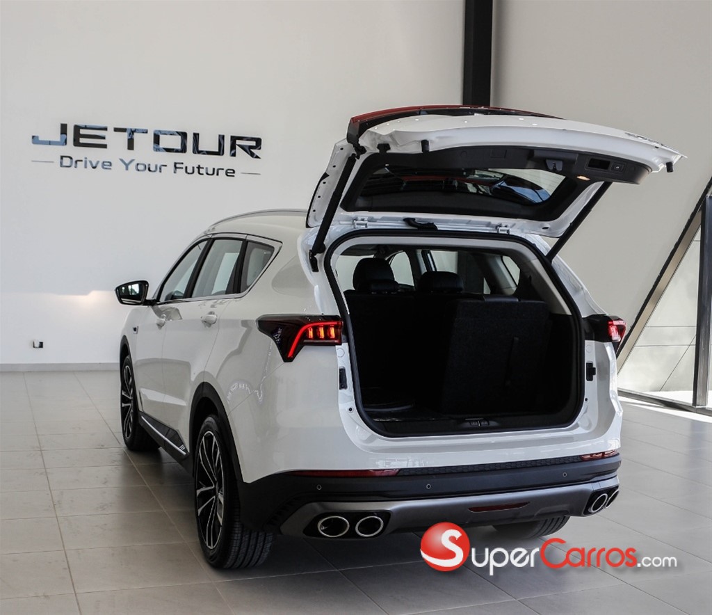 2027 Jetour X70 PLUS — foto 6 / 9