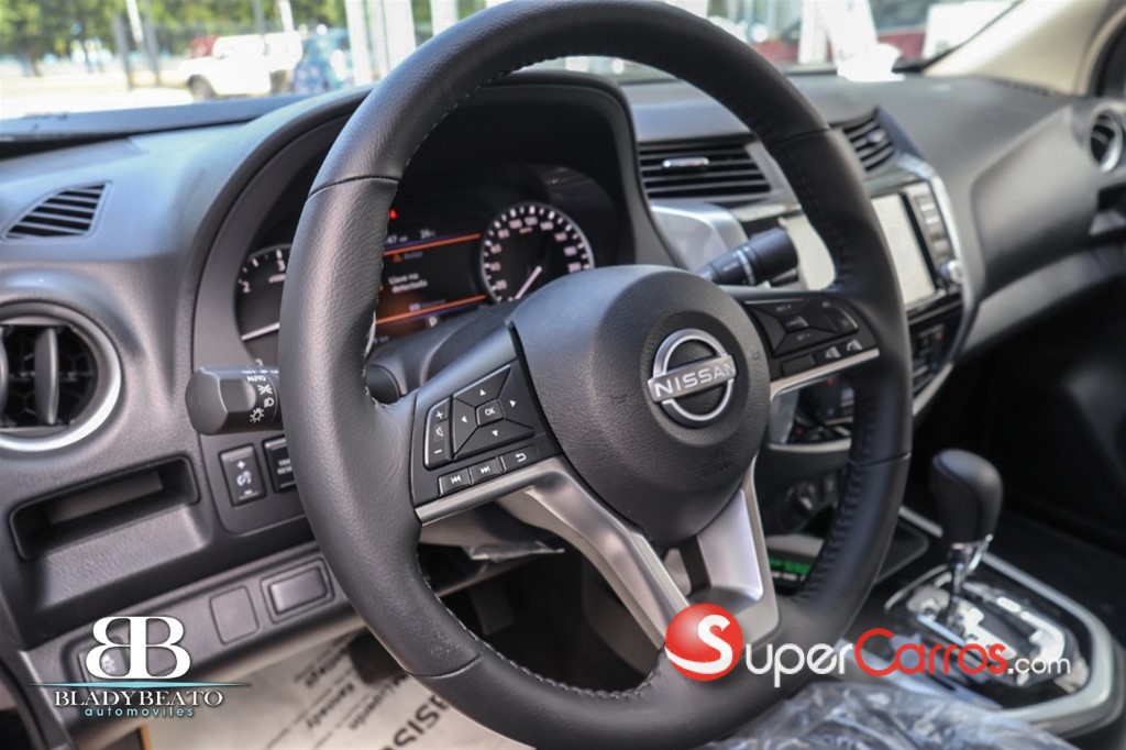 2027 Nissan Frontier LE — foto 3 / 12