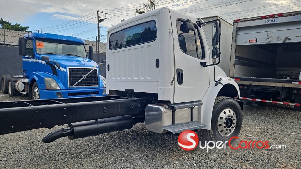 2012 Freightliner M2 — foto 2 / 6
