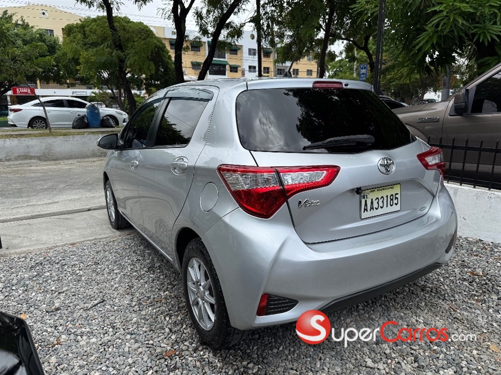2018 Toyota VITZ — foto 5 / 11