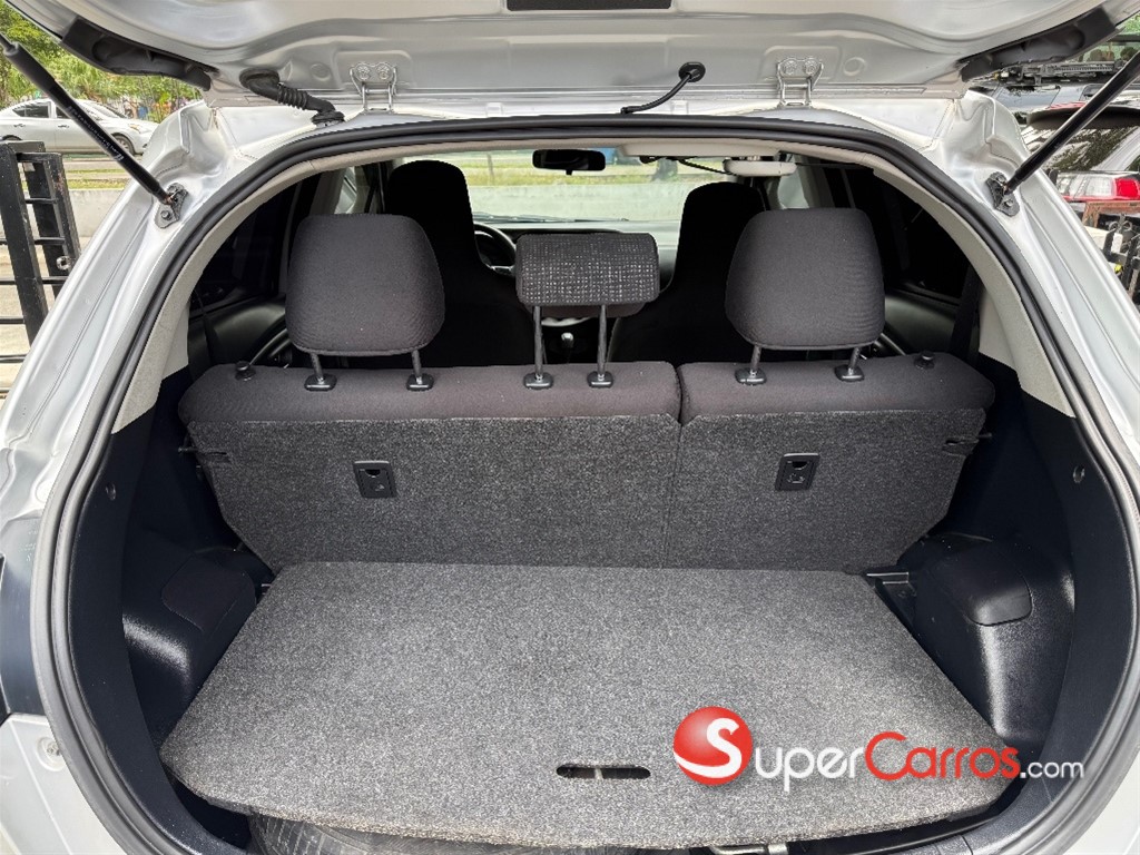 2018 Toyota VITZ — foto 11 / 11