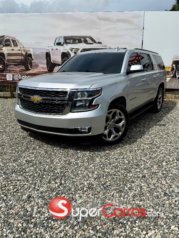 2020 Chevrolet Suburban — foto 3 / 10