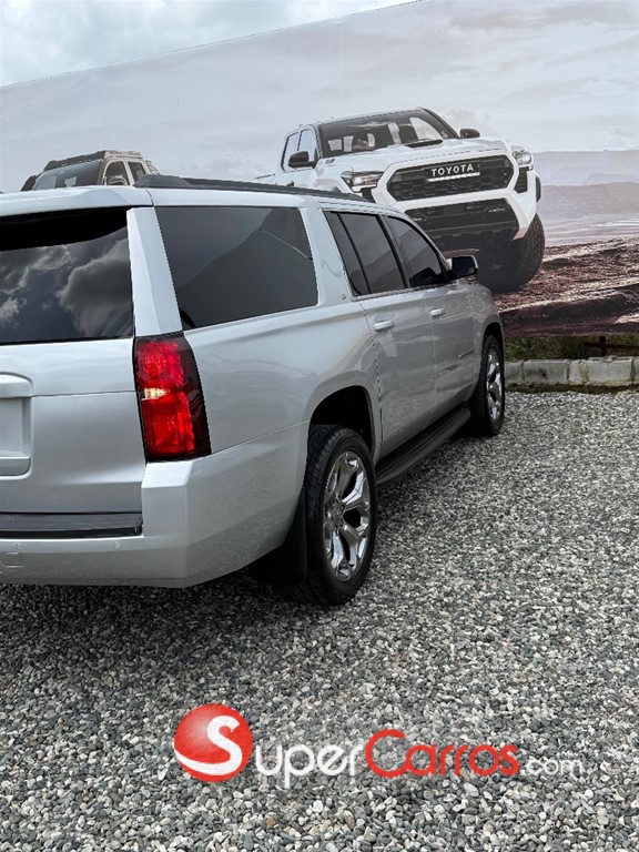 2020 Chevrolet Suburban — foto 4 / 10