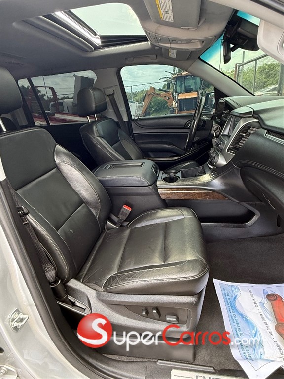 2020 Chevrolet Suburban — foto 9 / 10