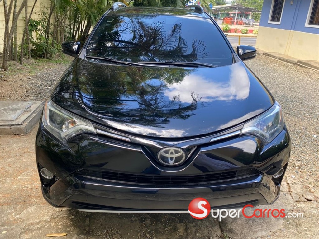2018 Toyota RAV4 XLE — foto 4 / 12