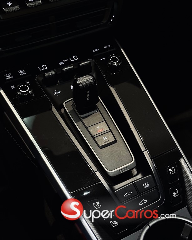 2021 Porsche 911 Turbo S — foto 8 / 12