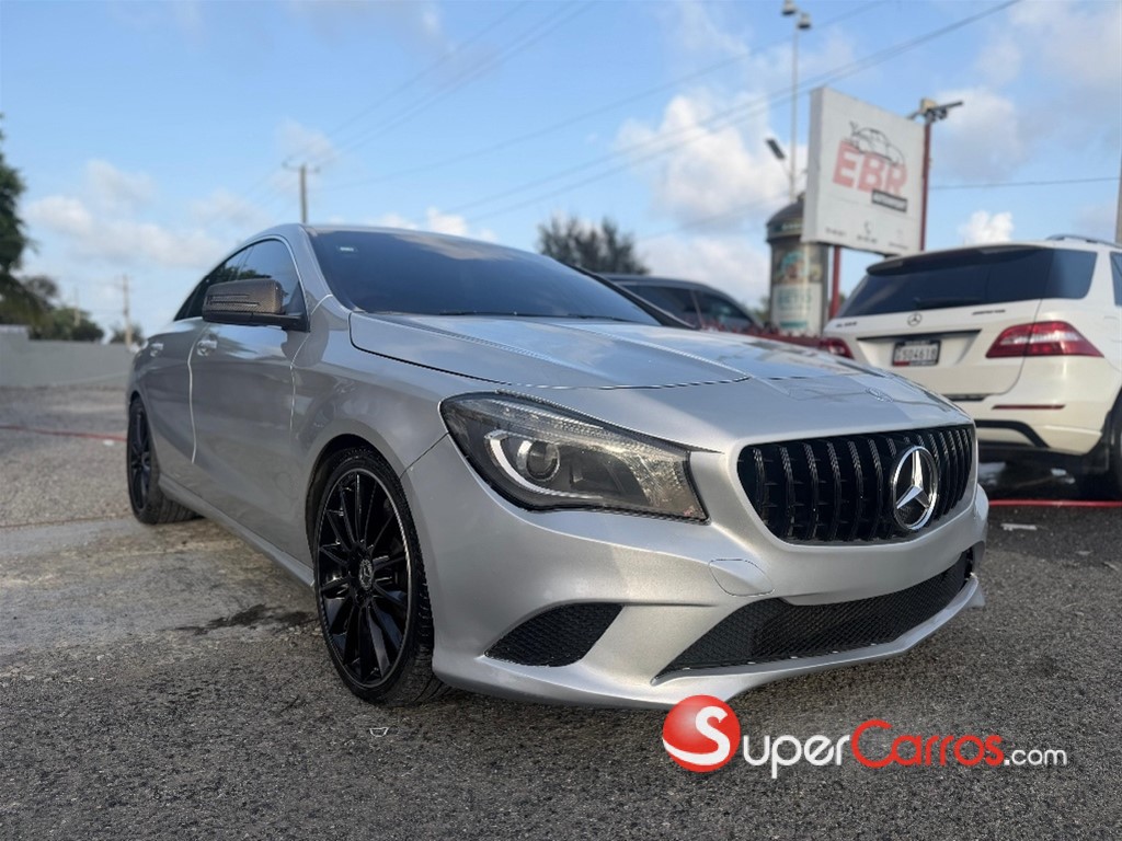 2014 Mercedes-Benz Clase CLA 250 — foto 2 / 7