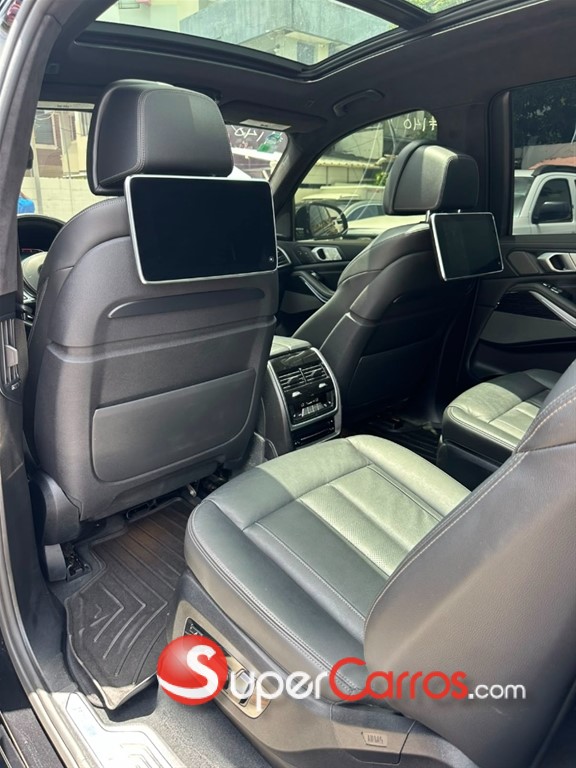 2019 BMW X 7 XDRIVE 50i — foto 7 / 9