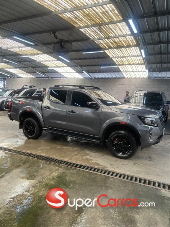 2024 Nissan Frontier Pro-4X — foto 2 / 8