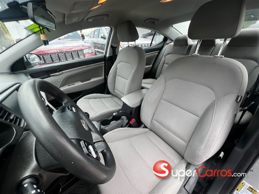 2020 Hyundai Elantra SEL — foto 6 / 11