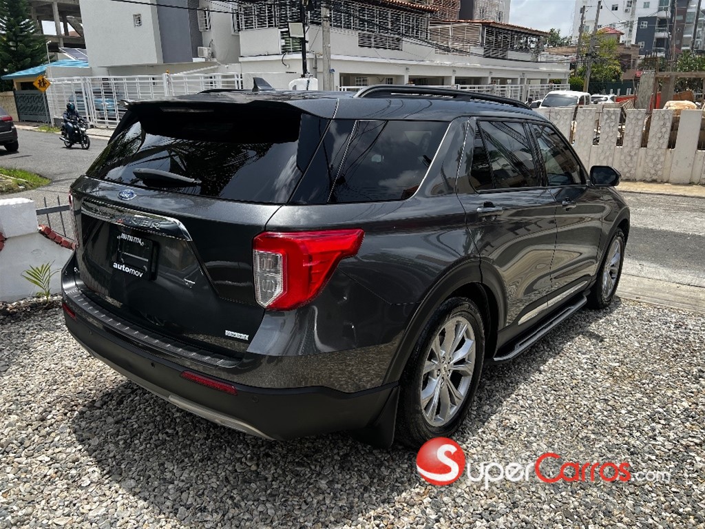 2020 Ford Explorer XLT — foto 3 / 10
