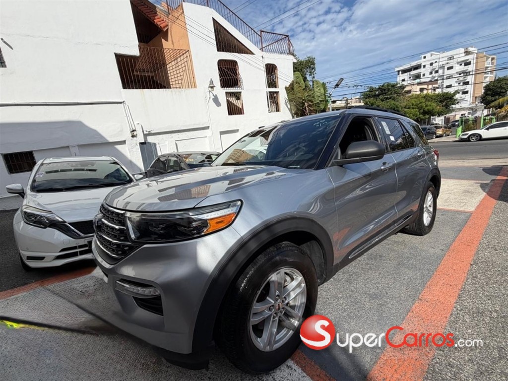 2020 Ford Explorer XLT — foto 3 / 10