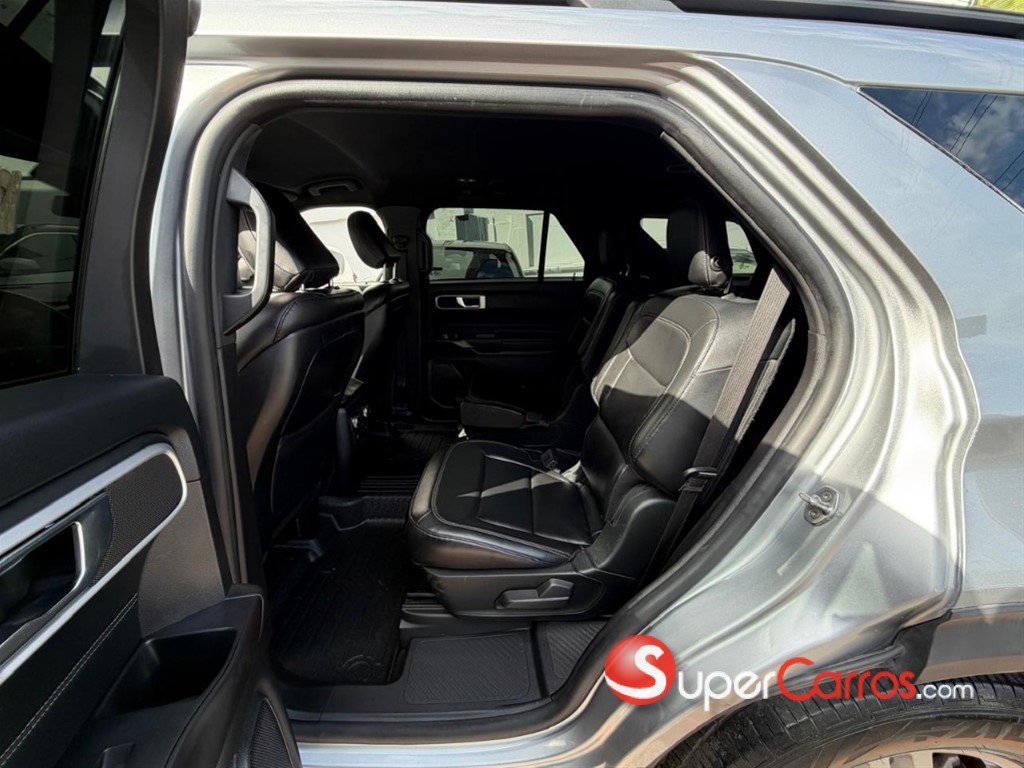 2020 Ford Explorer XLT — foto 7 / 10