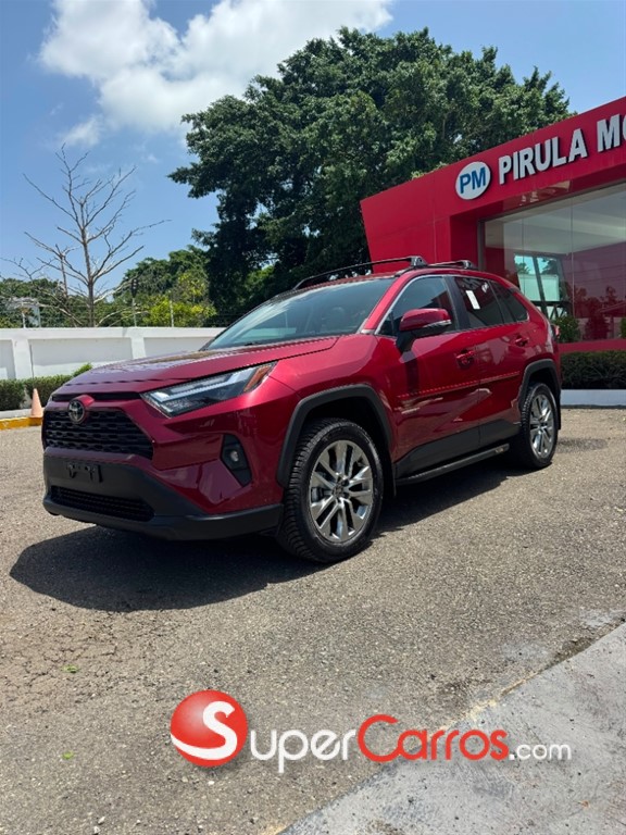 2023 Toyota RAV4 XLE Premium — foto 2 / 10