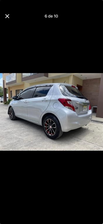 2017 Toyota VITZ — foto 4 / 8