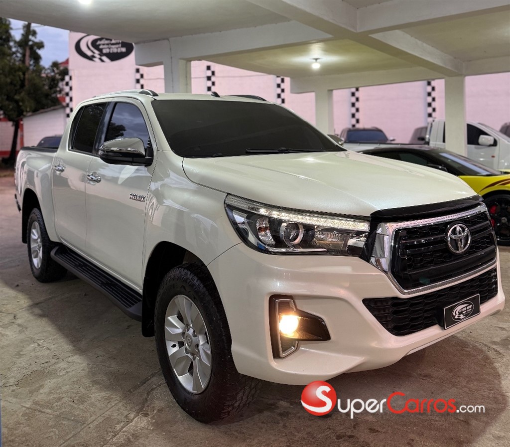2020 Toyota Hilux SRV