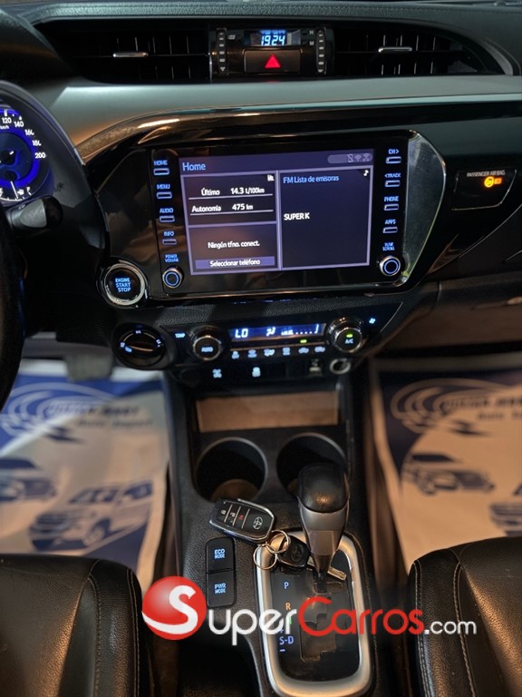 2020 Toyota Hilux SRV — foto 9 / 11