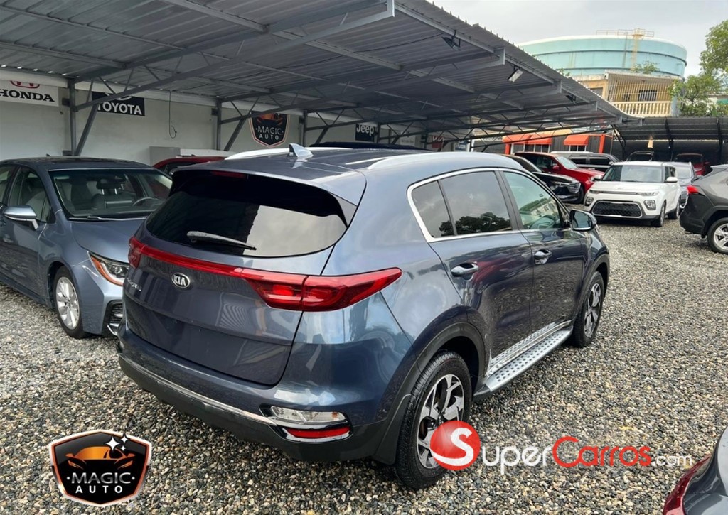 2020 Kia Sportage LX — foto 8 / 10
