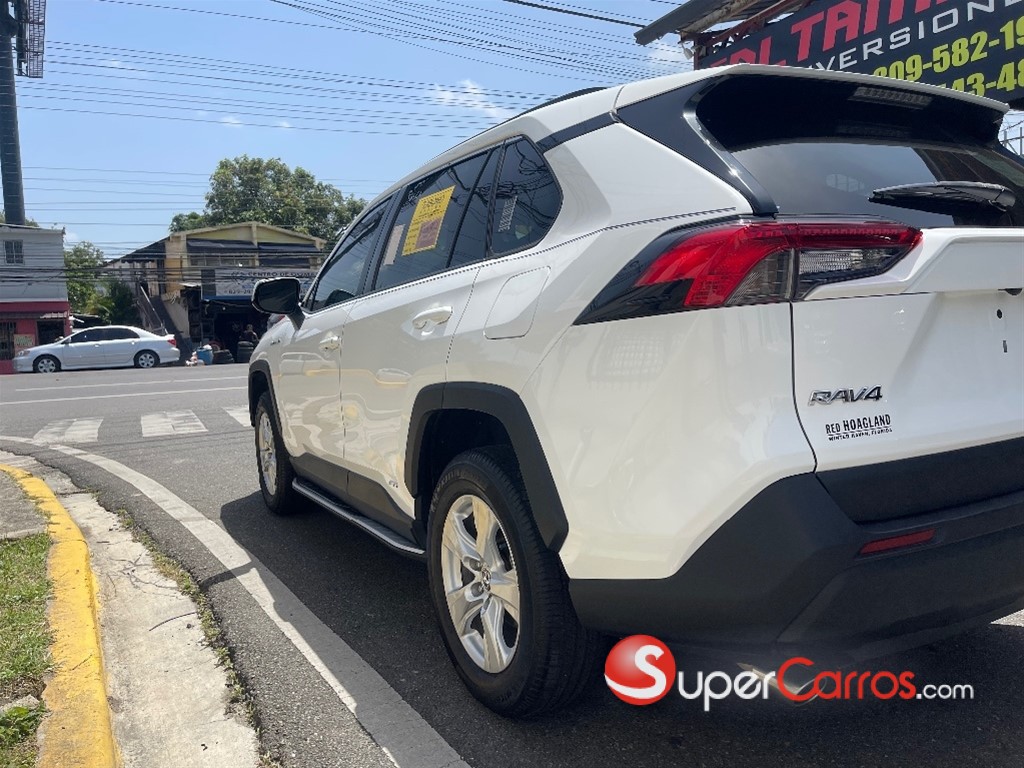2020 Toyota RAV4 XLE Hybrid — foto 3 / 12