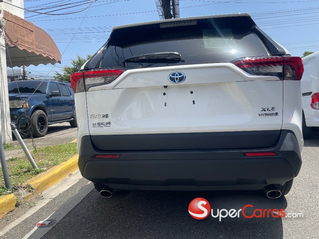2020 Toyota RAV4 XLE Hybrid — foto 8 / 12