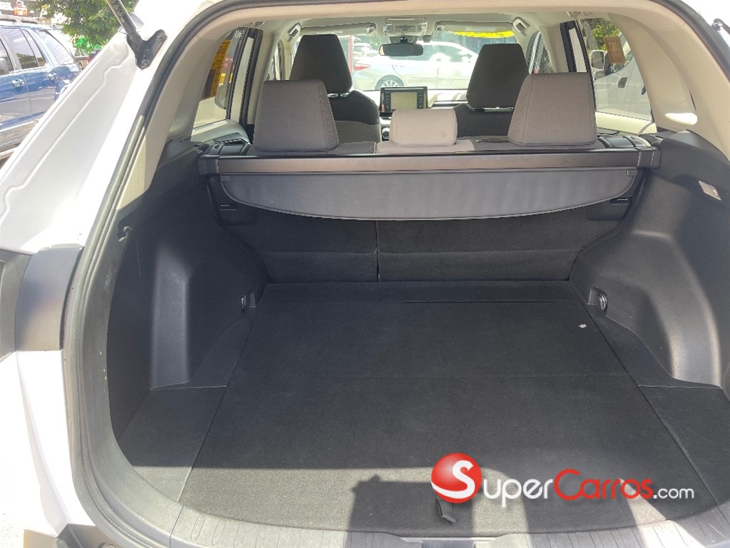 2020 Toyota RAV4 XLE Hybrid — foto 12 / 12