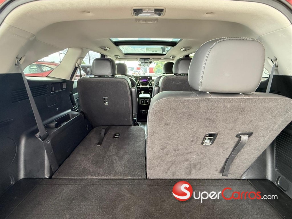 2022 Kia Sorento SX — foto 9 / 12
