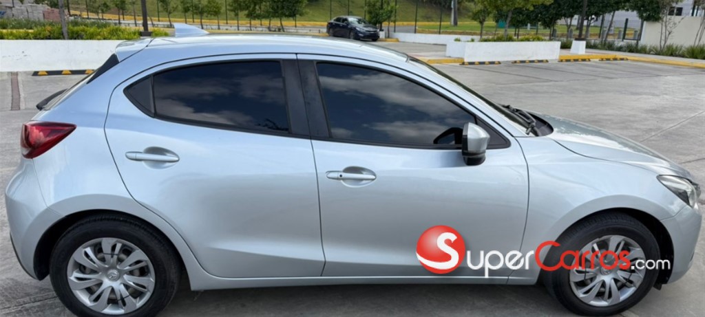 2018 Mazda Demio — foto 3 / 12