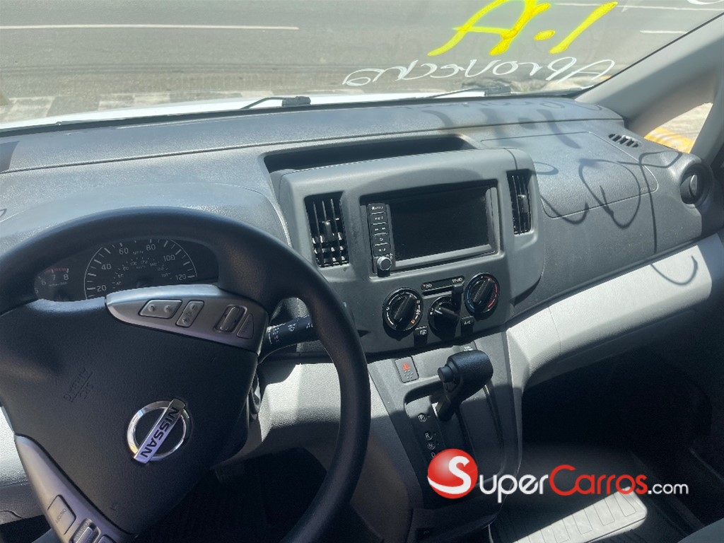 2021 Nissan NV 200 — foto 9 / 12