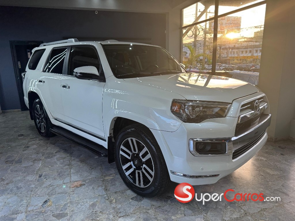 2020 Toyota 4 Runner Limited — foto 2 / 9