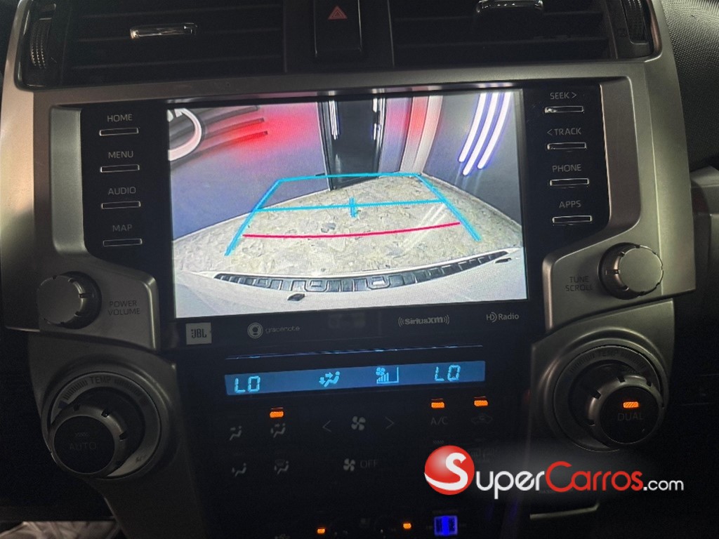 2020 Toyota 4 Runner Limited — foto 5 / 9