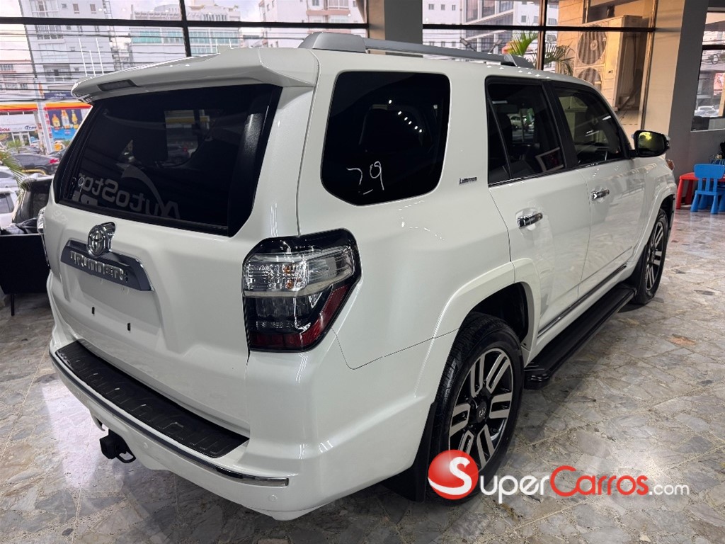 2020 Toyota 4 Runner Limited — foto 9 / 9