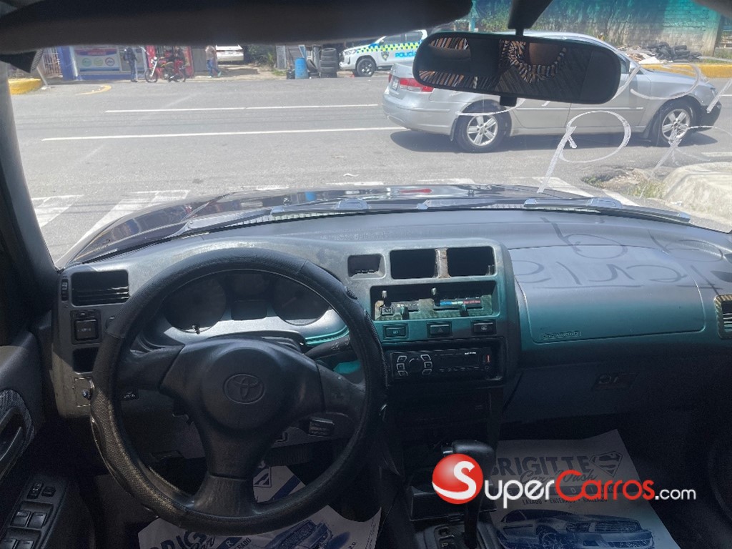 1999 Toyota RAV4 L — foto 9 / 12