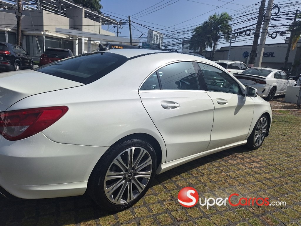2018 Mercedes-Benz Clase CLA 250 — foto 9 / 12