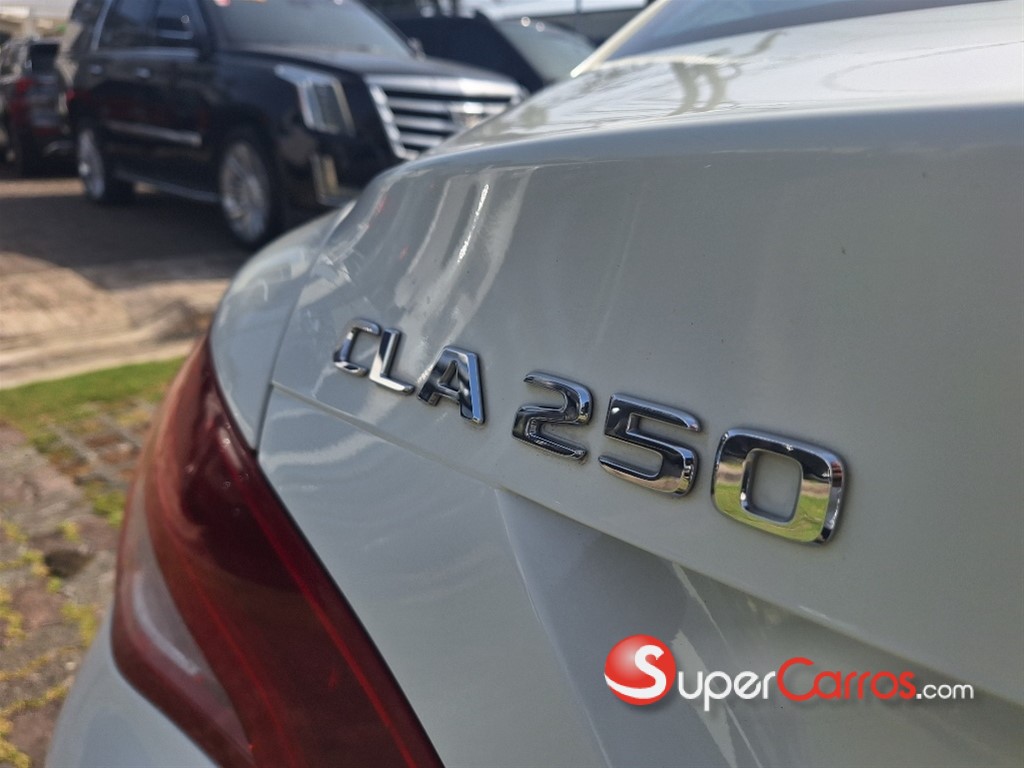 2018 Mercedes-Benz Clase CLA 250 — foto 10 / 12