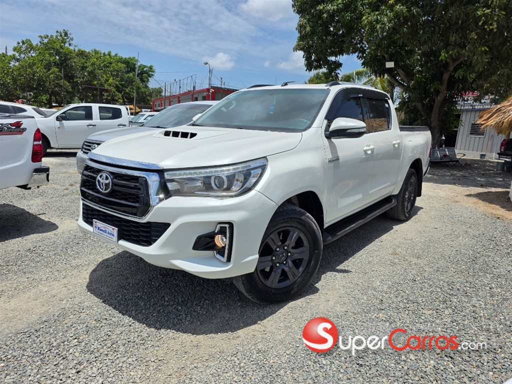 2017 Toyota Hilux SRV