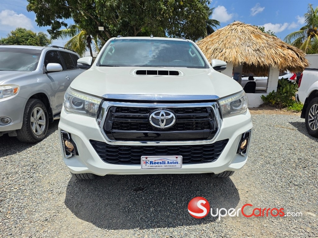 2017 Toyota Hilux SRV — foto 5 / 11