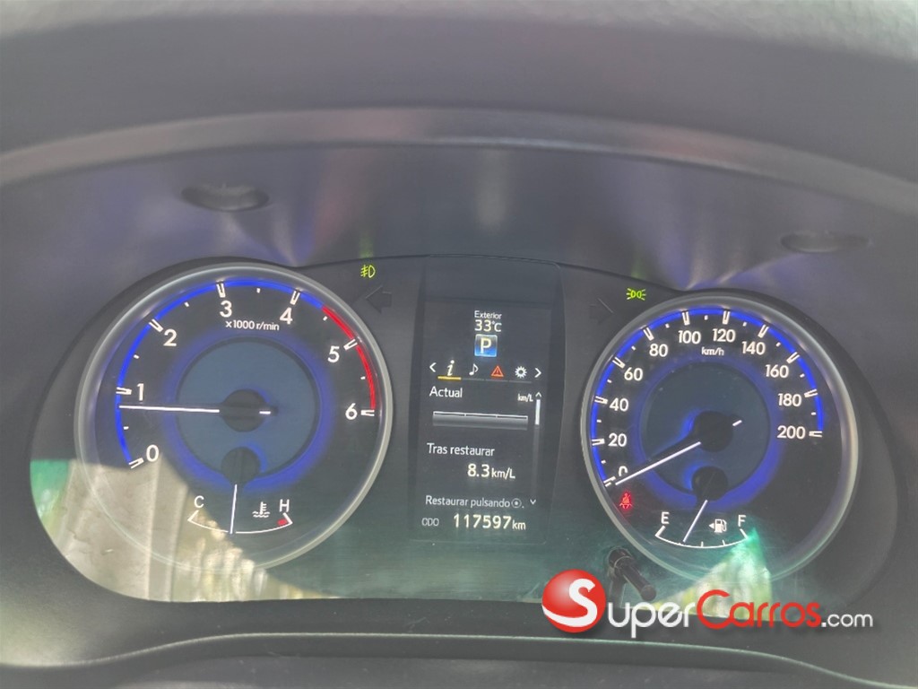 2017 Toyota Hilux SRV — foto 11 / 11