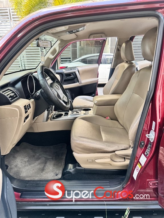 2011 Toyota 4 Runner — foto 11 / 12