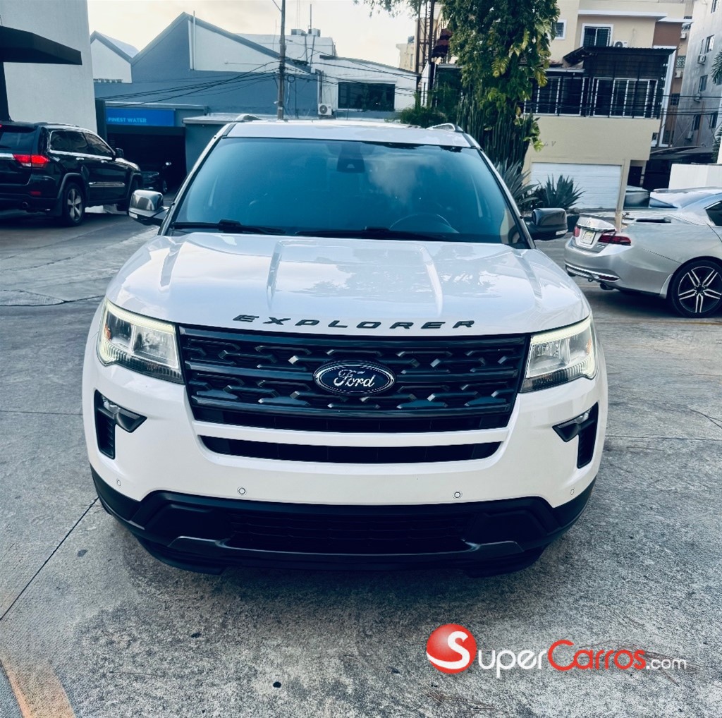 2018 Ford Explorer XLT SPORT — foto 5 / 12