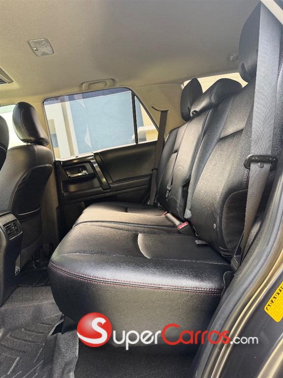 2021 Toyota 4 Runner TRD Pro — foto 6 / 8