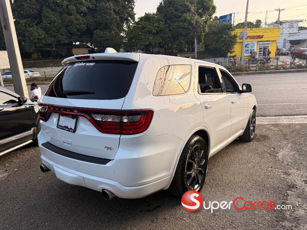 2016 Dodge Durango SRT — foto 3 / 12