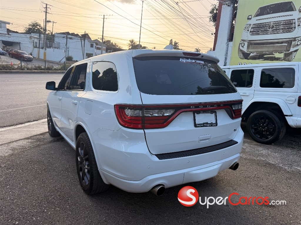 2016 Dodge Durango SRT — foto 6 / 12