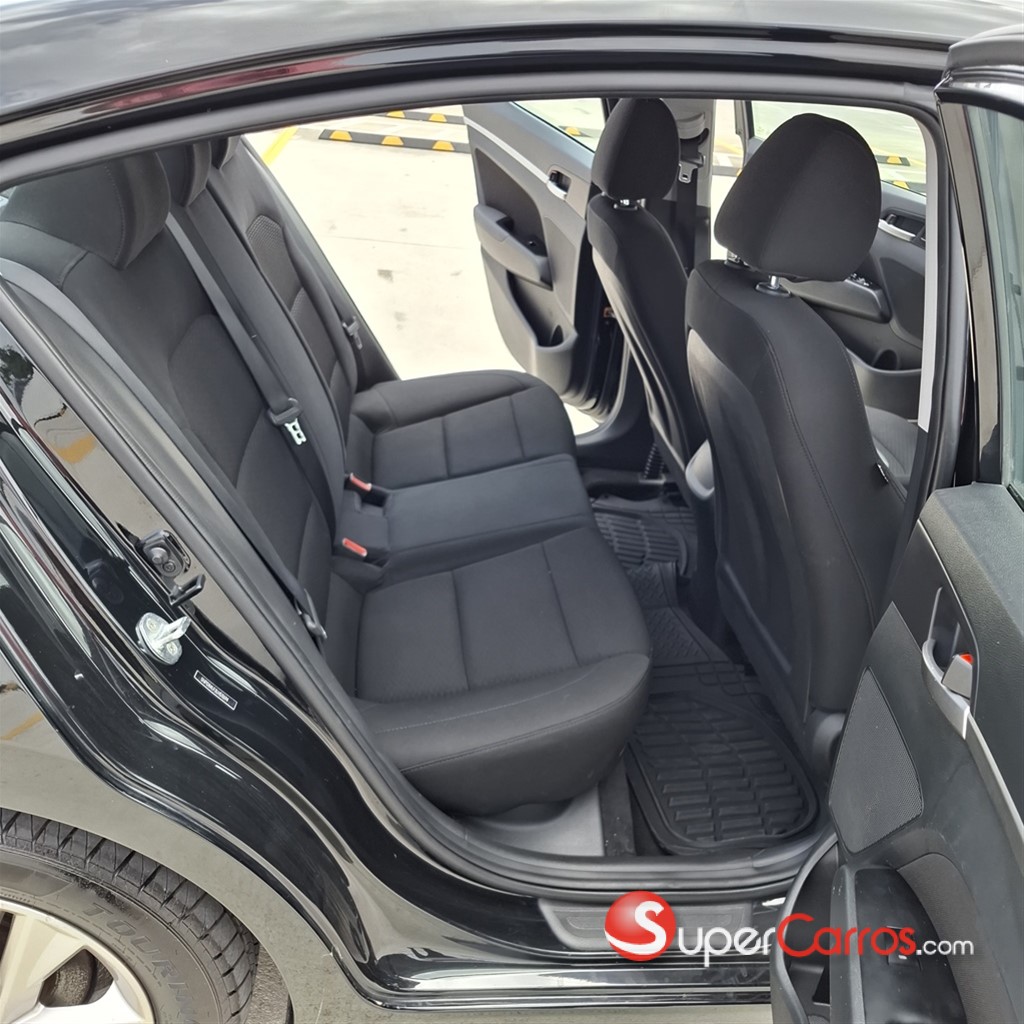 2020 Hyundai Elantra SEL — foto 7 / 11