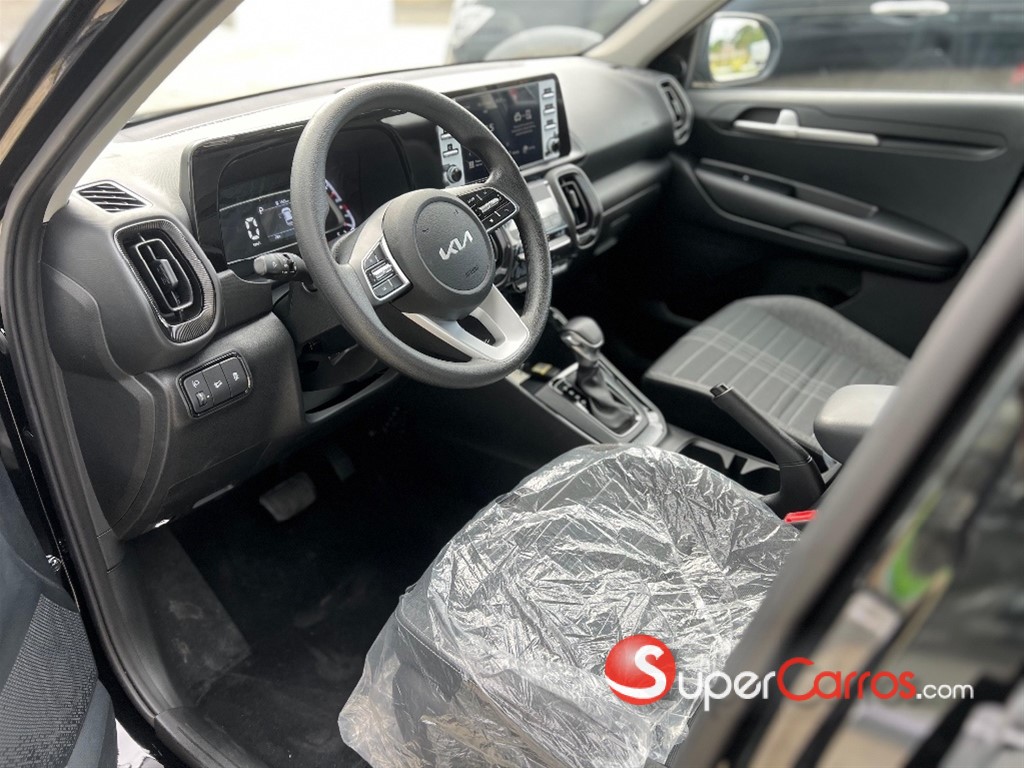 2027 Kia Sonet — foto 8 / 12